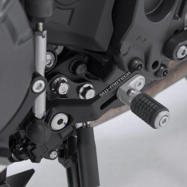 ヤマハ MT-09 ステップ