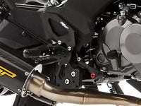 カワサキ Z125 フットパーツ