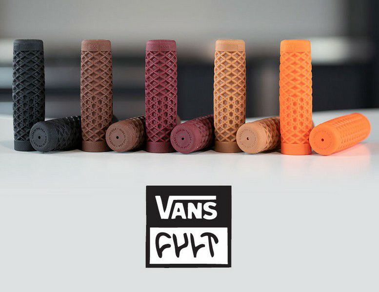 ODI VANS/CULT V-Twinグリップ グレー 7/8インチ | バイクカスタム