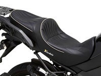 カワサキ ヴェルシス1000 シート