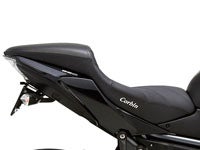 カワサキ Z650 シート