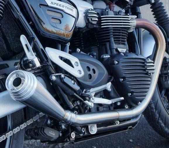 トライアンフ Thruxton(スラクストン)／R |カスタムパーツ|モトパーツ