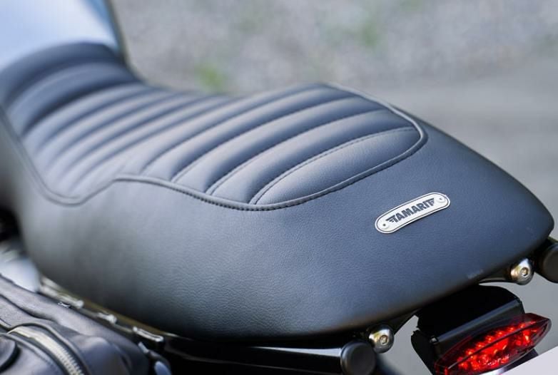 トライアンフ Scrambler(スクランブラー) |シート|モトパーツ(MOTO PARTS)