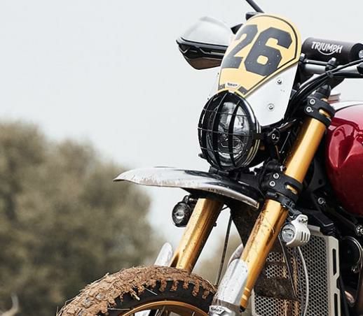 トライアンフ スラクストン1200 フェンダー バビエカ ジェットブラック