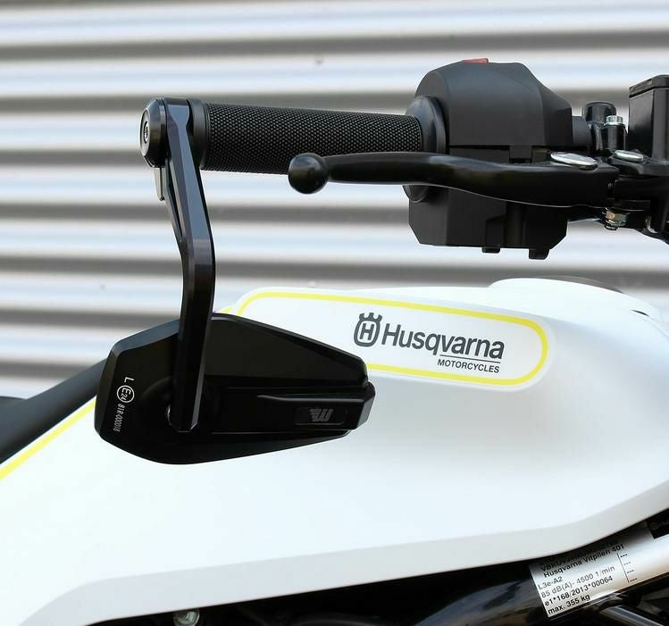 HUSQVARNA スヴァルトピレン ヴィットピレン ハンドル周り
