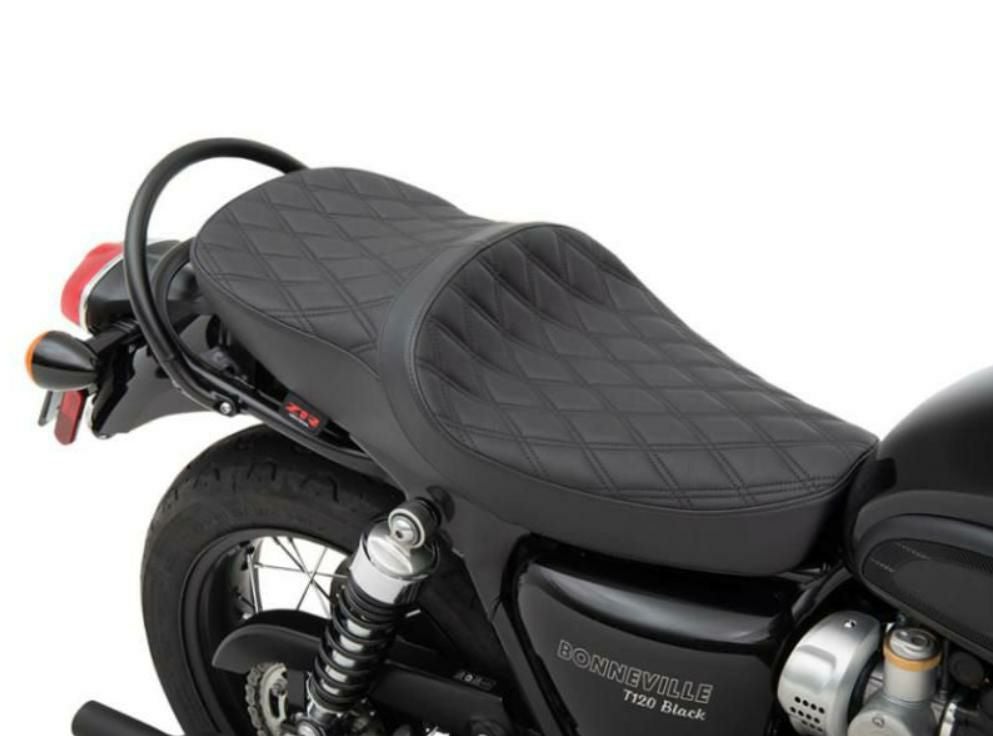 トライアンフ ストリートツイン純正シート ボンネビルストリートツイン シート 2304054 トライアンフ(TRIUMPH
