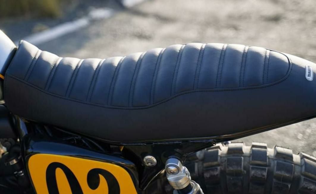 トライアンフ StreetCup シート British Custom