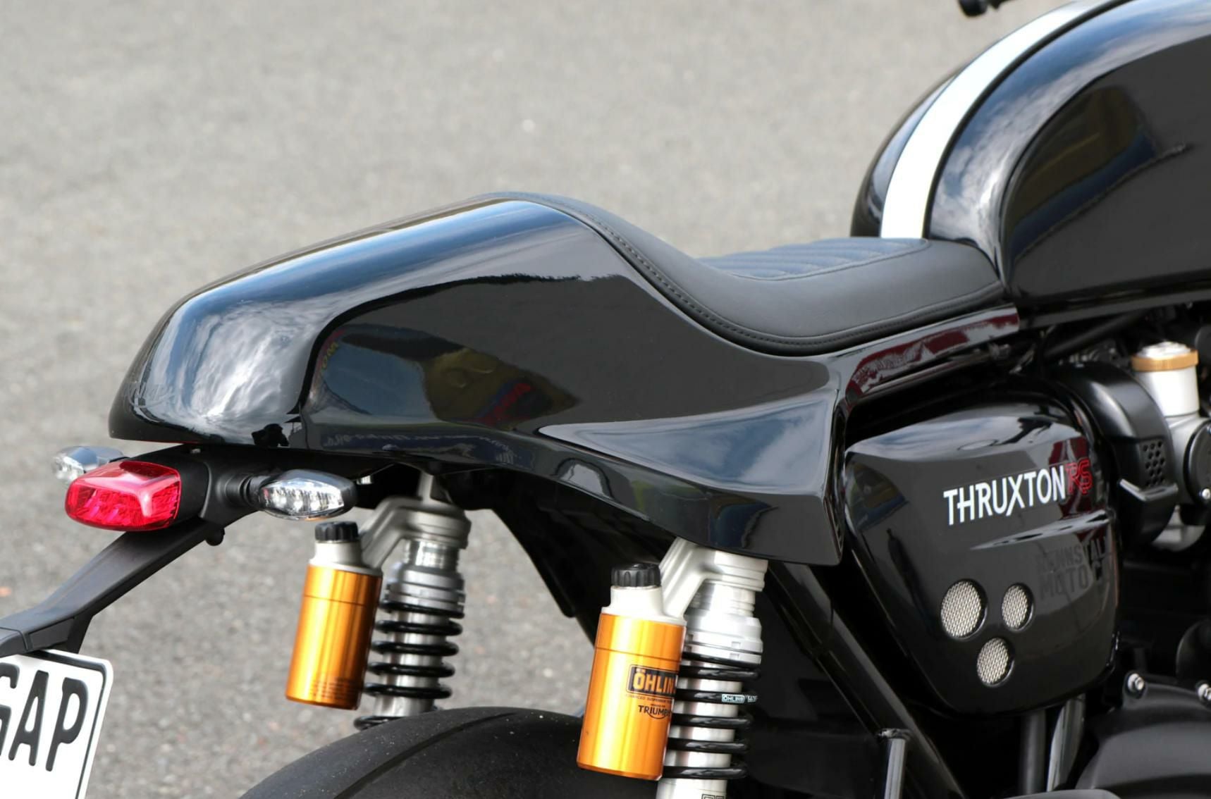 トライアンフ Thruxton(スラクストン)／R |シート|モトパーツ(MOTO PARTS)