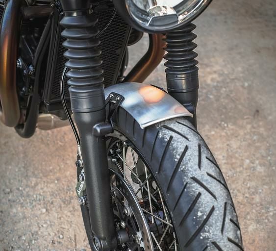 トライアンフ スラクストン1200R/RS アルミフロントフェンダー
