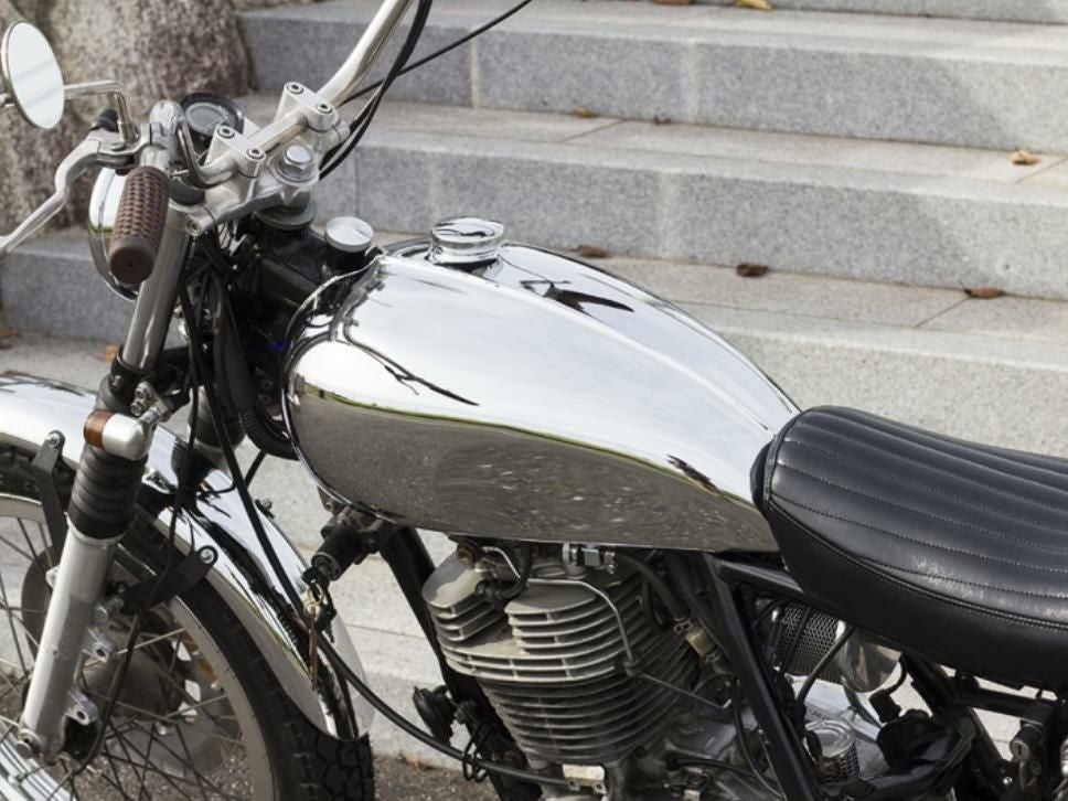 SR400 500バイクタンク グレー/ホワイト yamaha 国産名車】ヤマハ(YAMAHA)SR400/SR500カラー大図鑑：洗練のホワイト