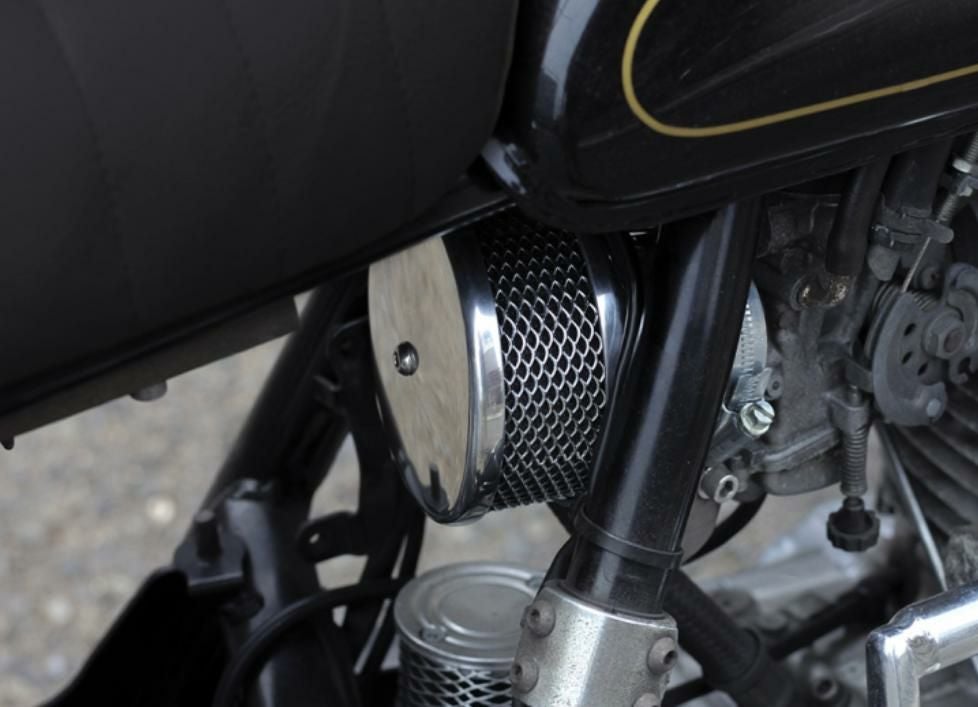 ヤマハ SR400/500 ビレットブリーザーフィルター モーターロック