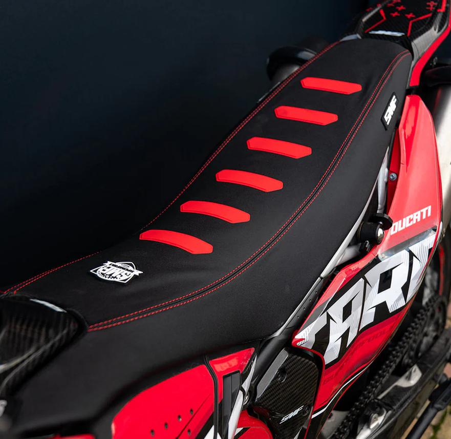 DUCATI ハイパーモタード698 シート|バイクパーツ専門店 モトパーツ