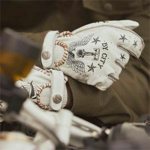 SECOND MAN TATTOO 2 レザーグローブ ブラック By City | バイク