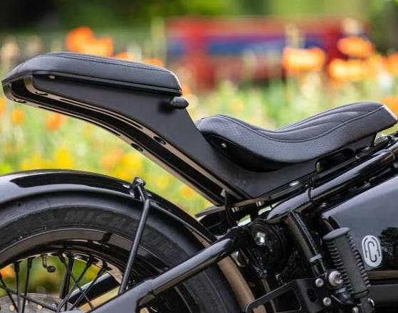 BMW R18 |スクリーン|シート |バイクパーツ専門店 モトパーツ(MOTO PARTS)