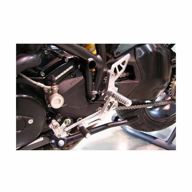 アエラ(AELLA) ライディングステップキット ブラック ストリートファイター-02