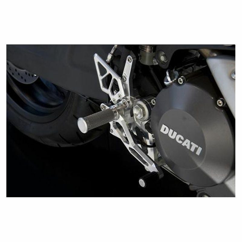 アエラ(AELLA) ライディングステップキット ブラック モンスター696 10--02