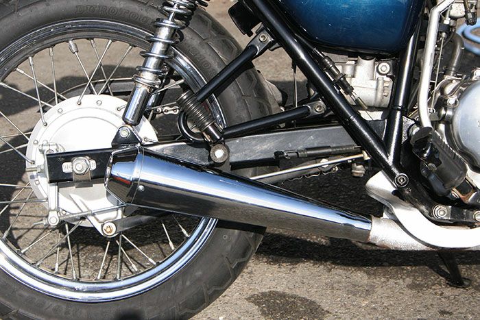 グッズ(GOODS) リバースコーンショーティスリップオンマフラー CB400SS_1