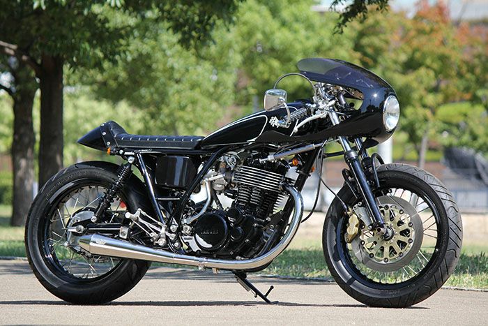 グッズ(GOODS) ARROWカウリングキット SR400/500 | バイクカスタム