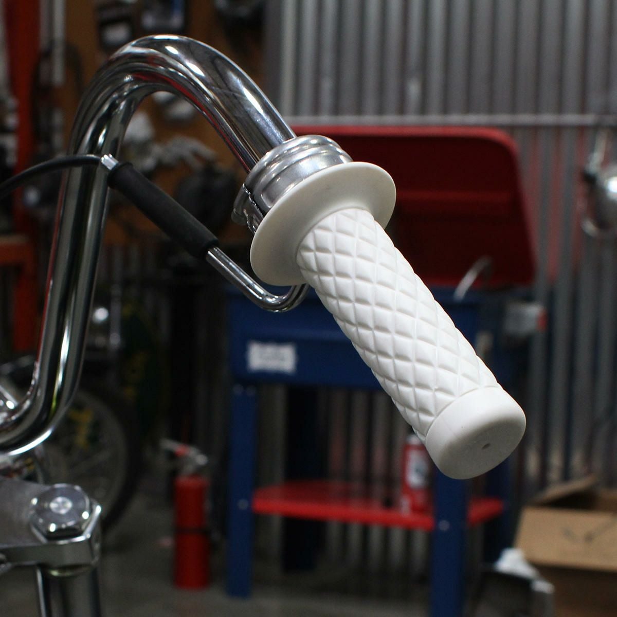BILTWELL THRUSTER グリップ ホワイト 22.2mm用-03