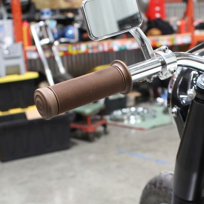 BILTWELL KUNG FU グリップ チョコレート 1インチ用-02