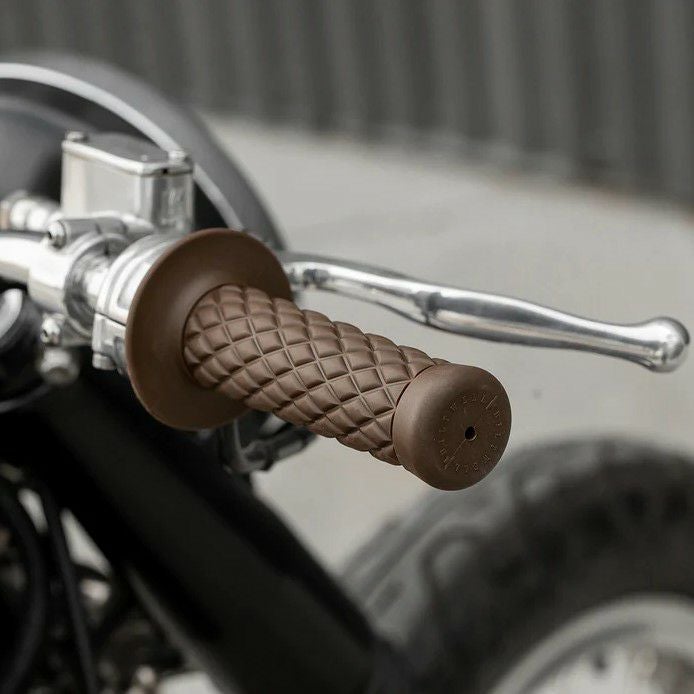 BILTWELL THRUSTER グリップ チョコレート 1インチ用_1