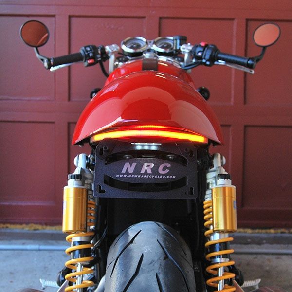 スラクストン/R 16-22 LEDリアテール/ウインカー/フェンダーレス スラクストン/R 16-22 LEDリアテール/ウインカー/フェンダーレス