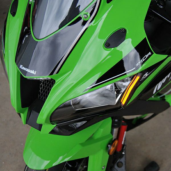 車のパーツ NewRageCycles LEDフロントウィンカー ZX-10R 16- ZX10-FS-16 | バイク