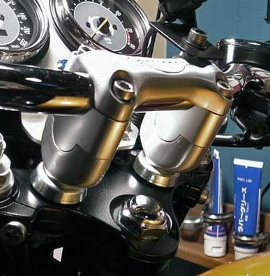 Motone ハンドルを1インチ（25mm）アップするライザー 1