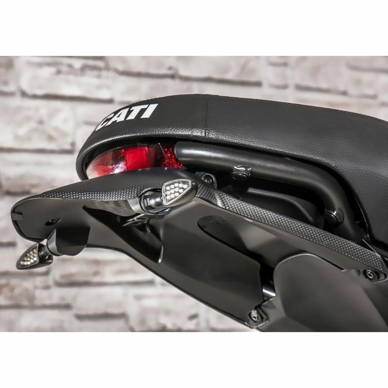 DUCATI スクランブラー カーボン カーボン リヤフェンダー/ウインカー