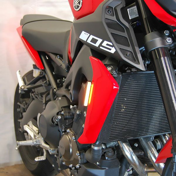 NewRageCycles LEDフロントウィンカー MT-09 17- | バイクカスタム