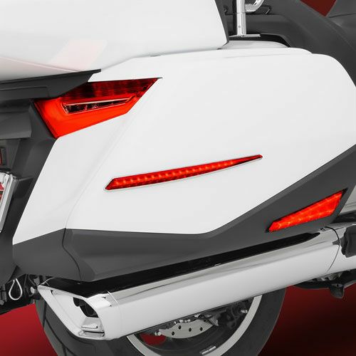 ゴールドウイング GL1800/Tour 18- サドルバッグ サイドアクセント