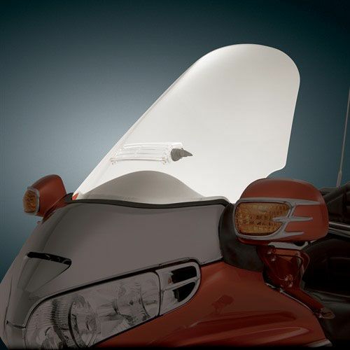 SHOW CHROME スウェプトバック ウィンドシールド GL1800 01-17-01