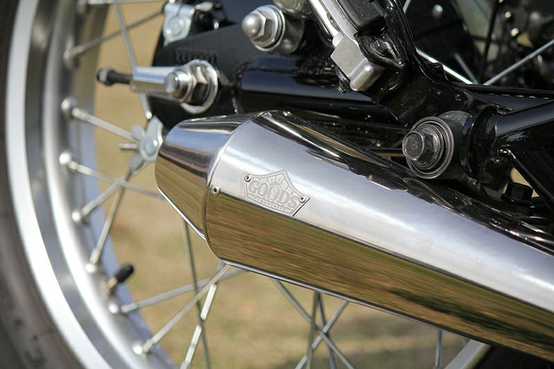 SR400 スリップオン マフラー グッズ(GOODS) ESPECIALLY TAPERED CORN スリップオンマフラー