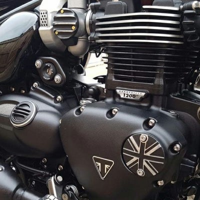 Motone ジェネレーターバッジ  ユニオンジャック ブラック/ポリッシュ T100 T120 スクランブラ900 スピード900等_1