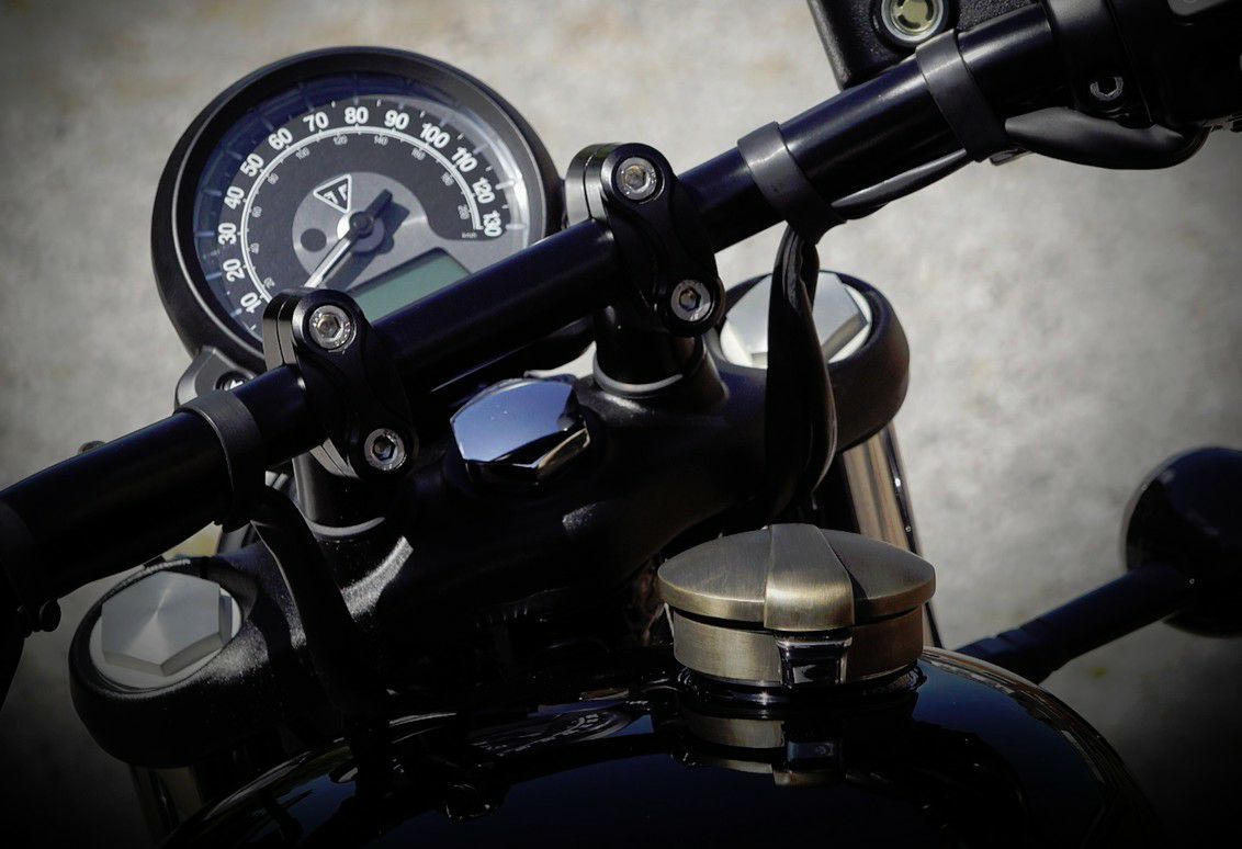 T100 T120 スピードツイン スクランブラー ボバー等 Motone モンツァ