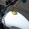 Motone モンツァ アダプター付・フリップアップ ガスキャップキット ソリッドブラス_1