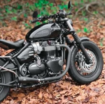 Motone リブデザイン サイドカバーマットブラック Bobber/Speedmaster