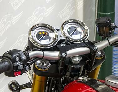Free Spirits ハンドルコンバージョンキット ブラック Thruxton R/RS