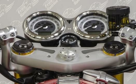 トライアンフスラクストン1200Rトップリッジ Free Spirits トップブリッジ ブラック Thruxton R/RS | バイク