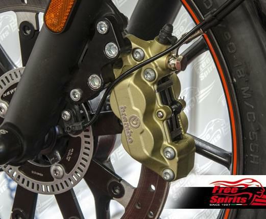 brembo ブレーキディスクとキャリパーセット Free Spirits Brembo フロントキャリパー ディスクローター