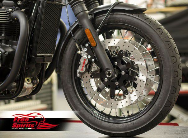 Brembo フロントキャリパー(チタン) ディスクローター アップグレード