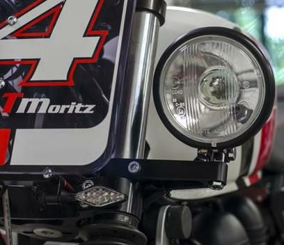 トライアンフ　ボンネビル　T1200 ヘットライト美品 トライアンフ ボンネビルT120 バイク用 H4 Hi/Lo LED ヘッドライト