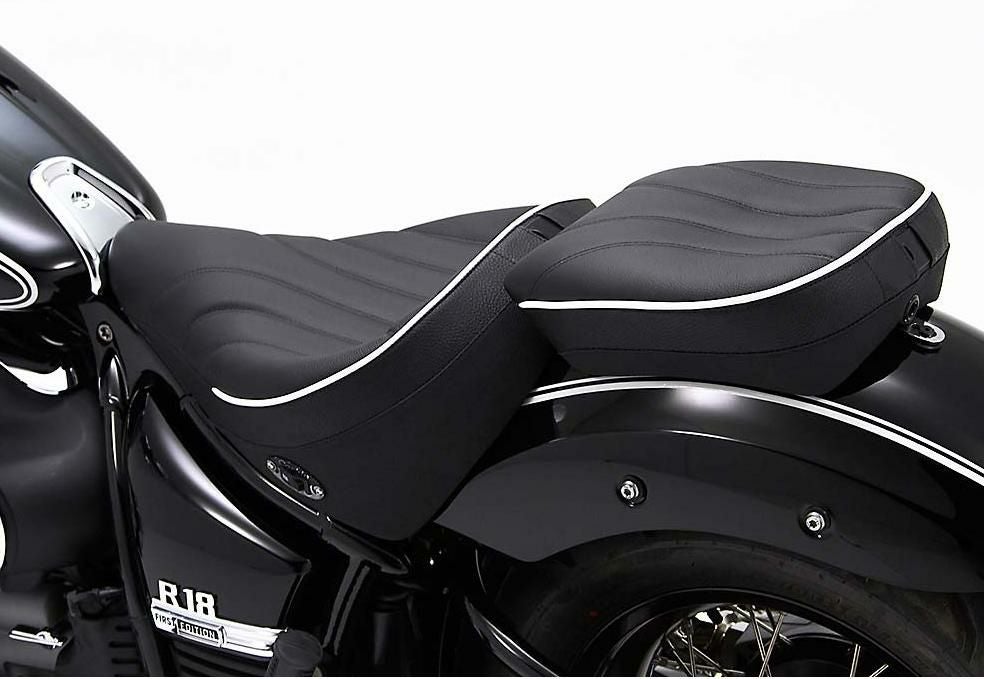 Corbin ヒーテッド ソロクラシック サドル R18 | バイクカスタムパーツ