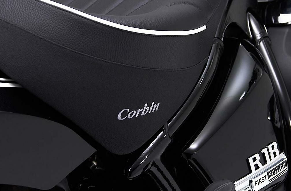 Corbin ソロクラシック サドル R18 | バイクカスタムパーツ専門店