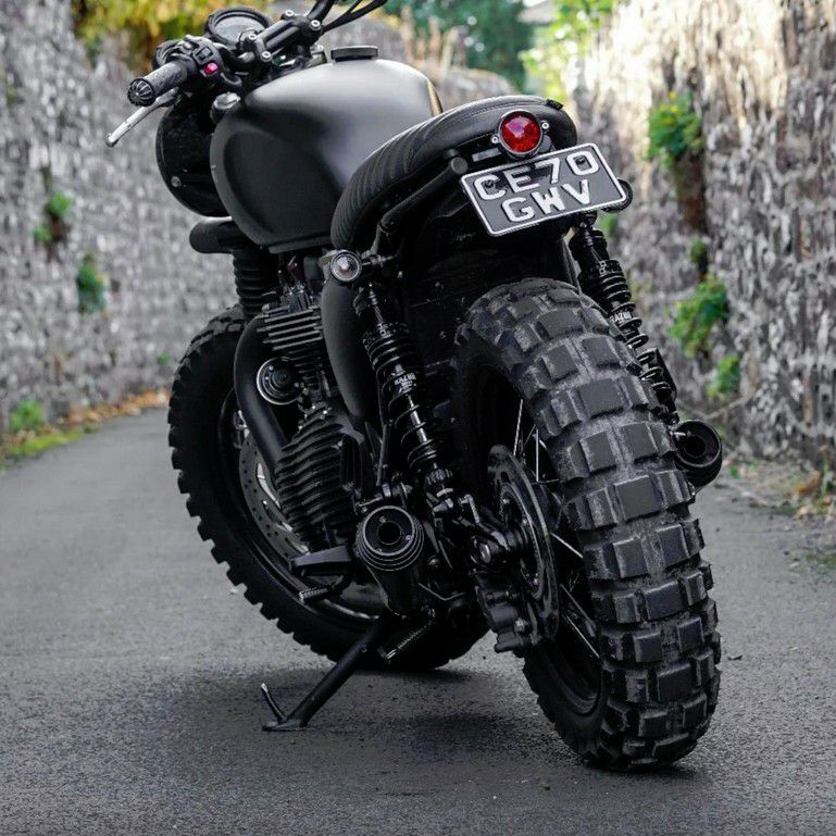 トライアンフ T100 T120 2016～ スリップオンマフラー ブラック