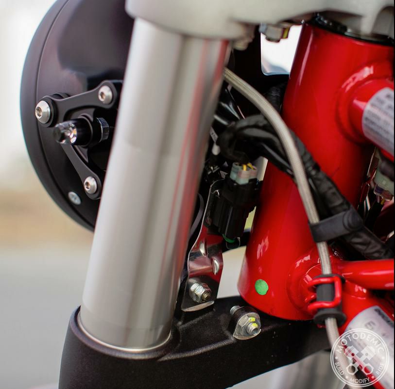 Ducati モンスター　LEDヘッドライト　Ｍ696.796.1100ほか 楽天市場】MOTODEMIC EVO-S LED ヘッドライト Monster 696/796/1100