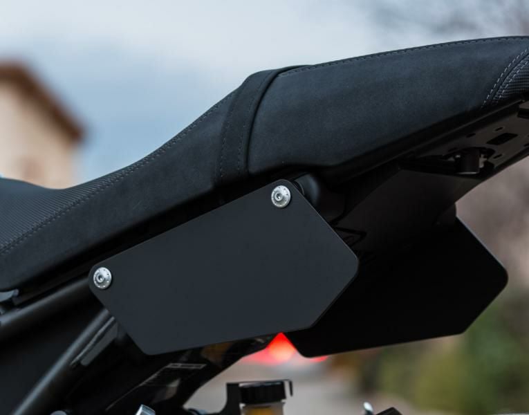 SW-MOTECH アルミ フロントフェンダー MT09 TRACER XSR900 ブラック