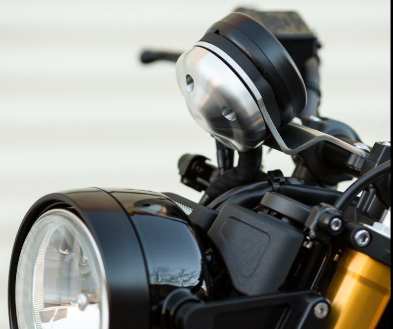 MOTODEMIC メーターカバー ブラッシュド ヤマハ XSR900 | バイク