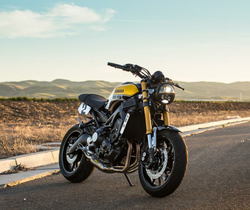 XSR900 社外LEDヘッドライト MOTODEMIC 7インチ EVOスタンダード LEDヘッドライト ブラック ヤマハ