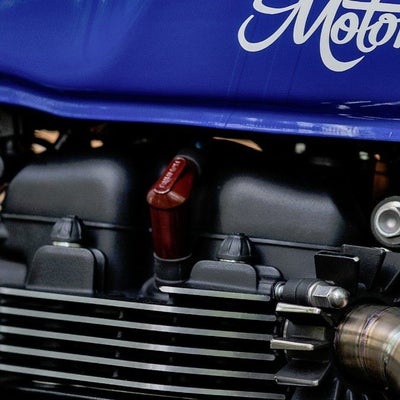 Motone シリンダー エンジンボルトキャップ トライアンフ ボンネビル等 水冷エンジン ブラック_1